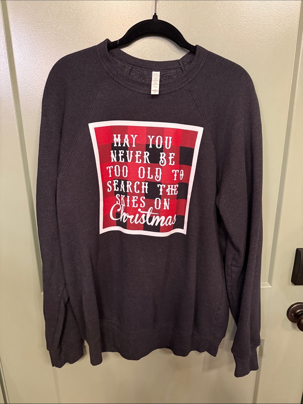 Women’s Black Christmas Graphic Sweatshirt - Unknown Brand